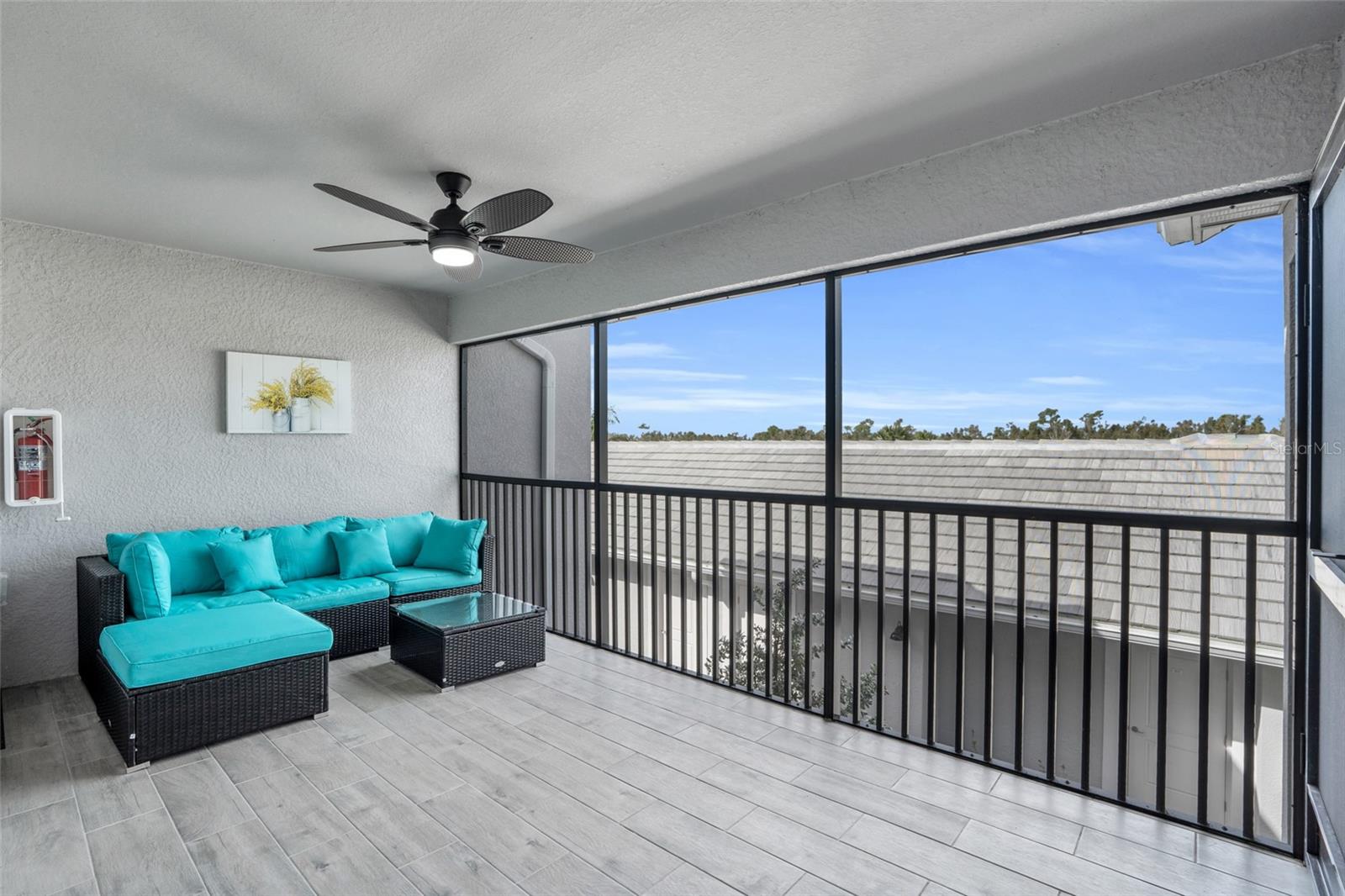 14214 HERITAGE LANDING BLVD #821 photo 4