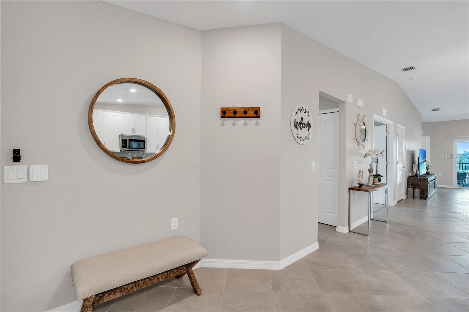 14214 HERITAGE LANDING BLVD #821 photo 5