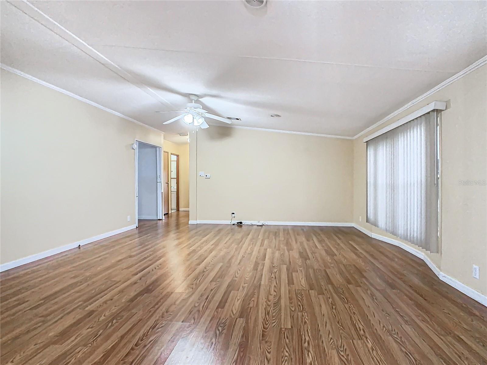 622 DREAMA DR photo 3
