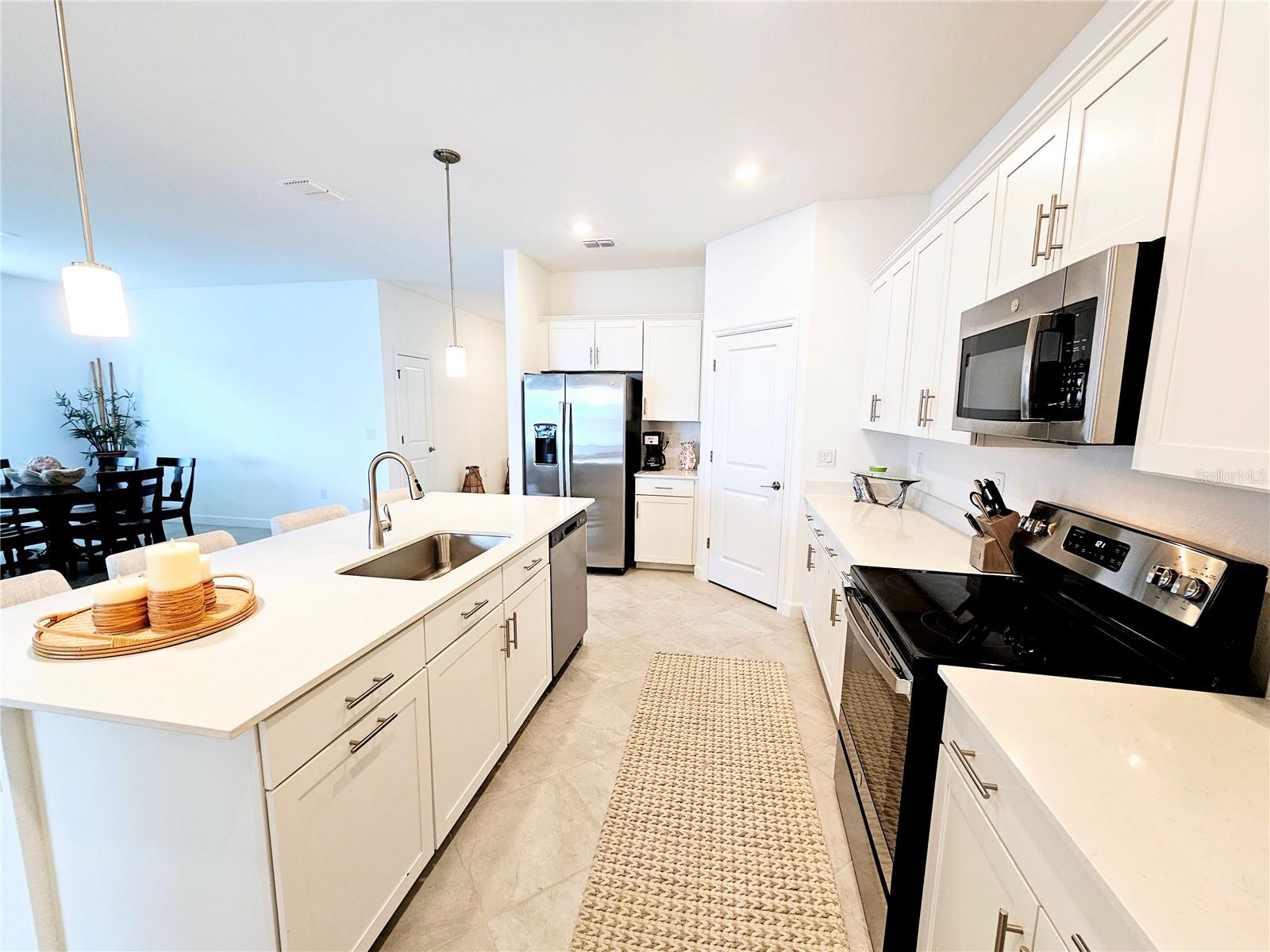 8732 COCO BAY BLVD photo 4