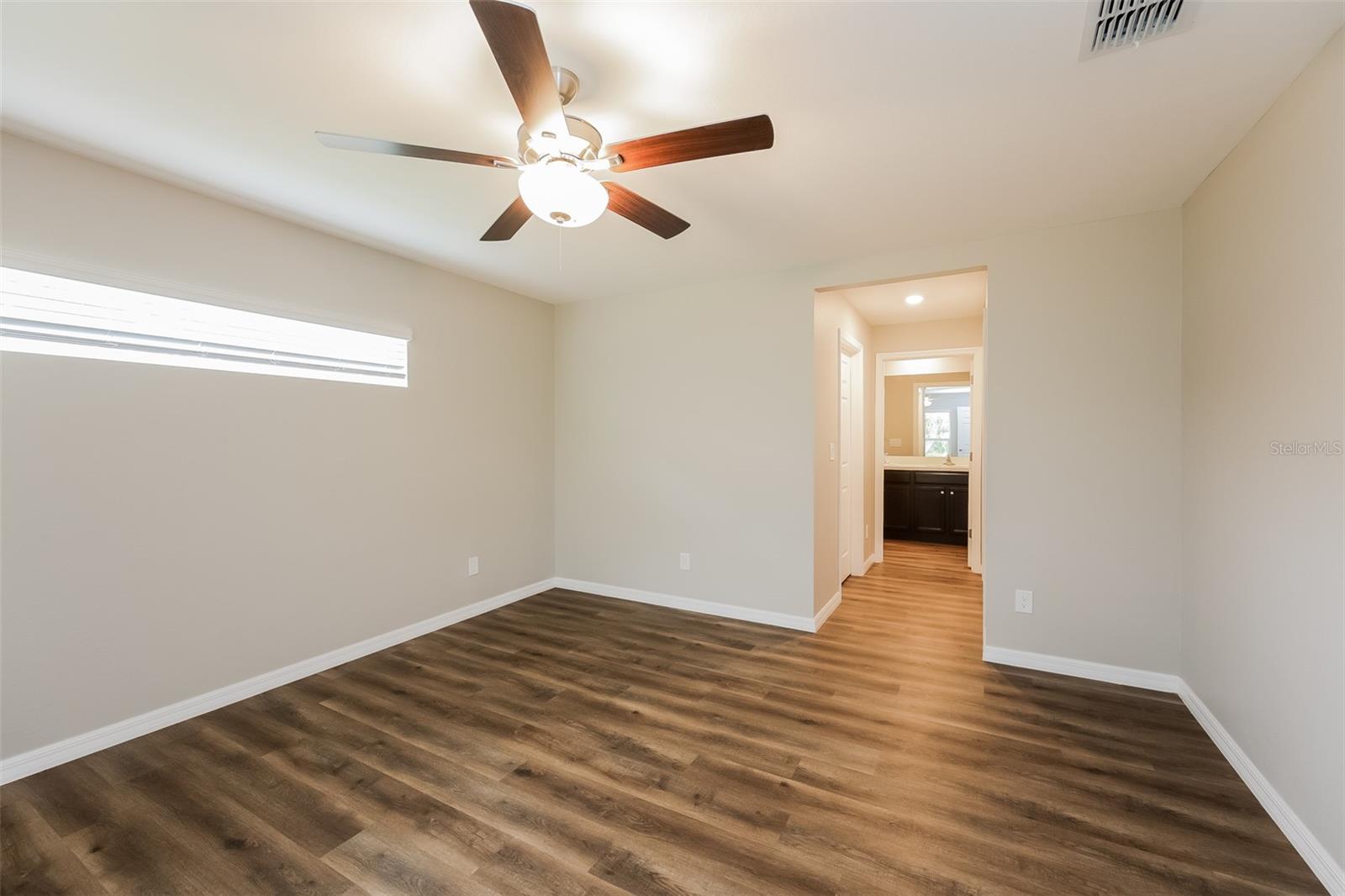481 GUILD ST photo 5