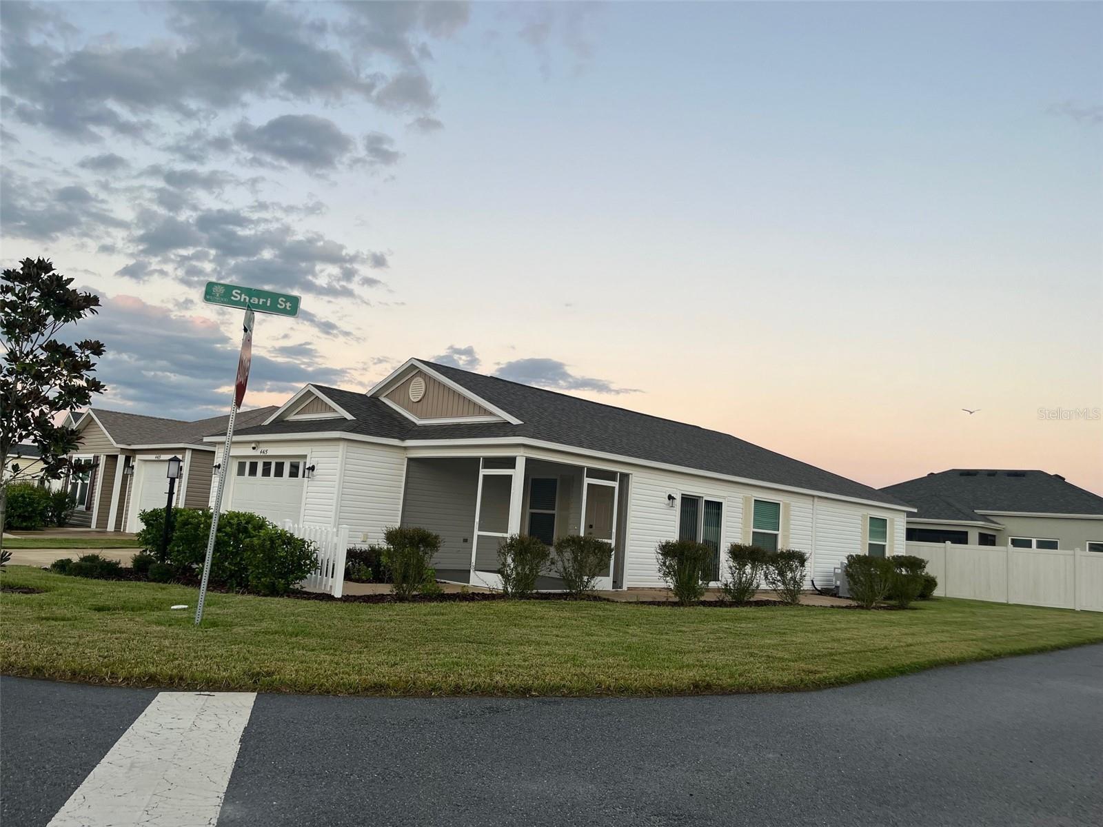 4415 CASEY CT photo 2