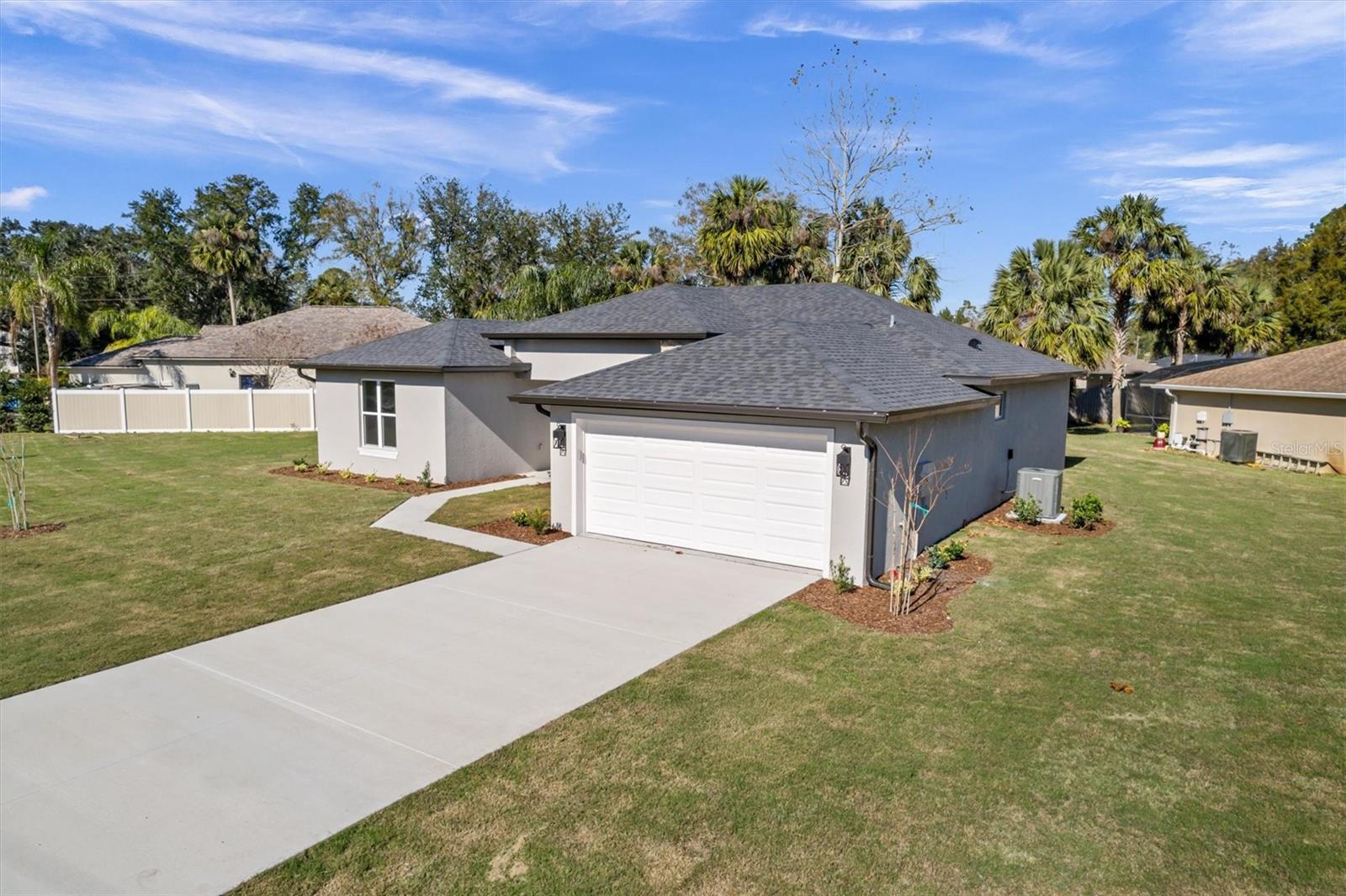 3 WHITE HAWK PL photo 3