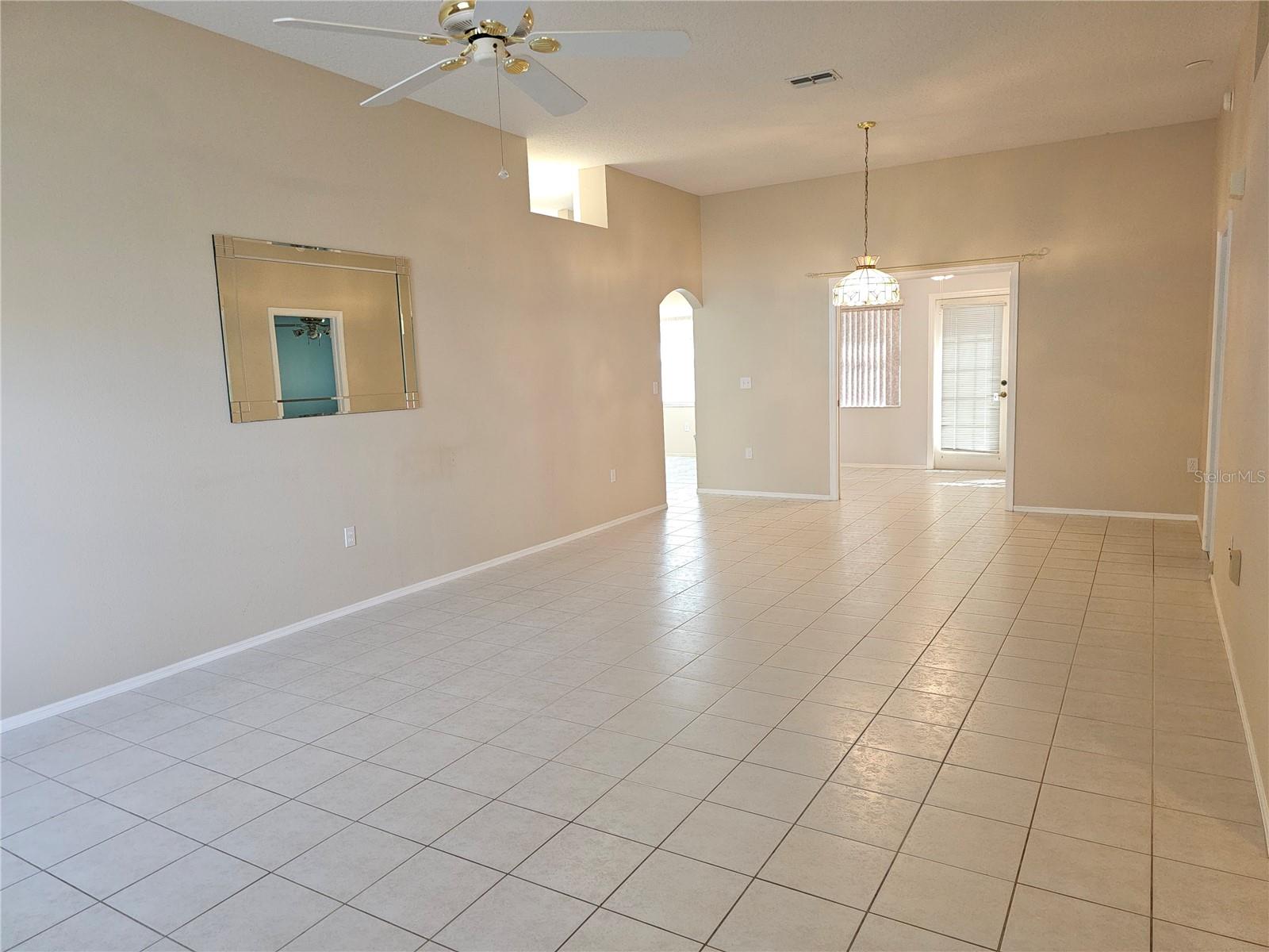 4301 AVANTI CIR photo 3