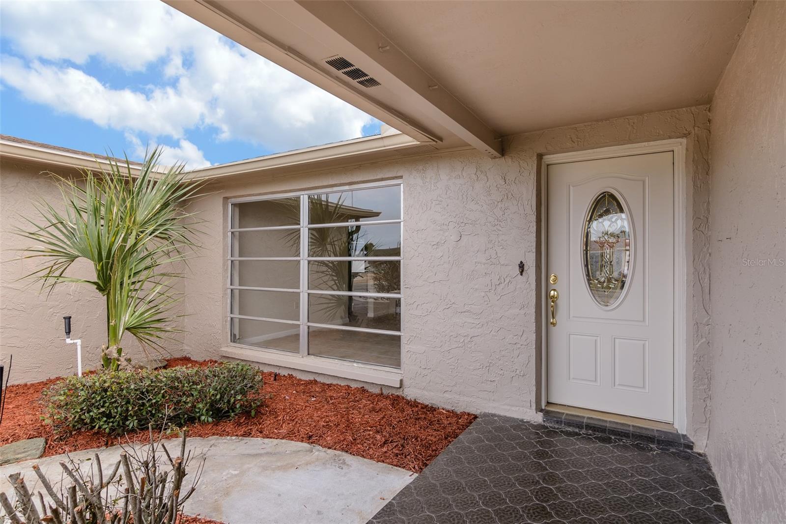 1140 NORMANDY BLVD photo 4