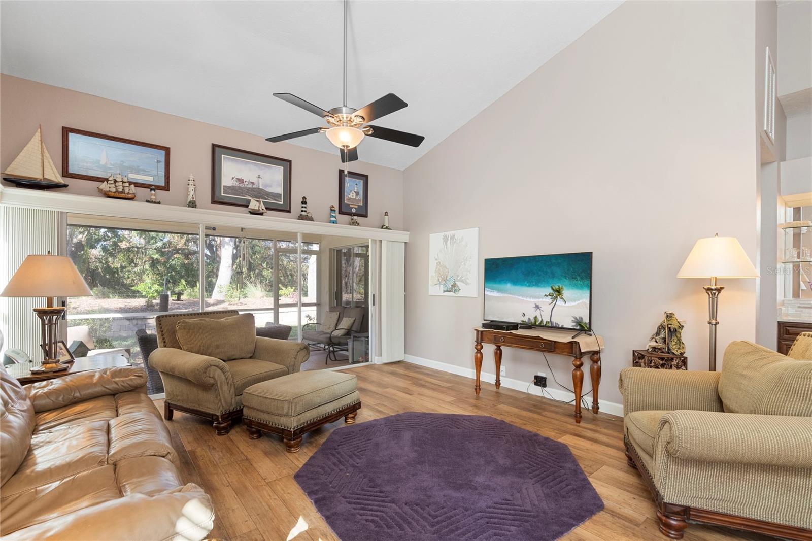 4966 CLUBVIEW CT E photo 2