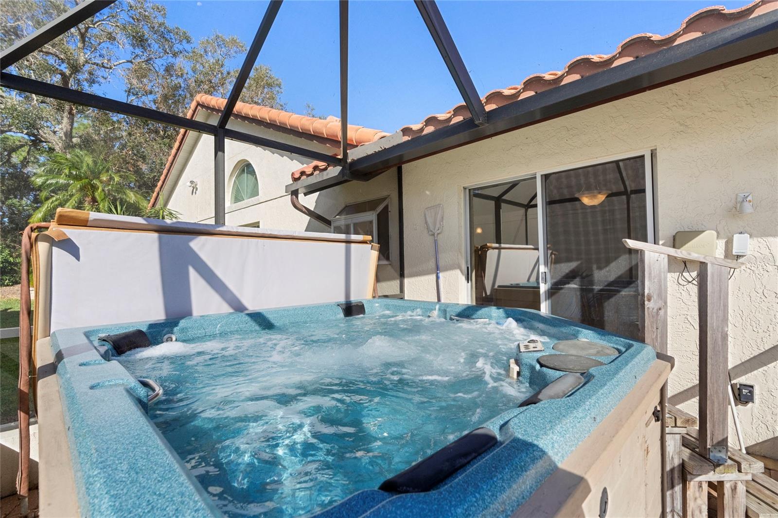 4966 CLUBVIEW CT E photo 5