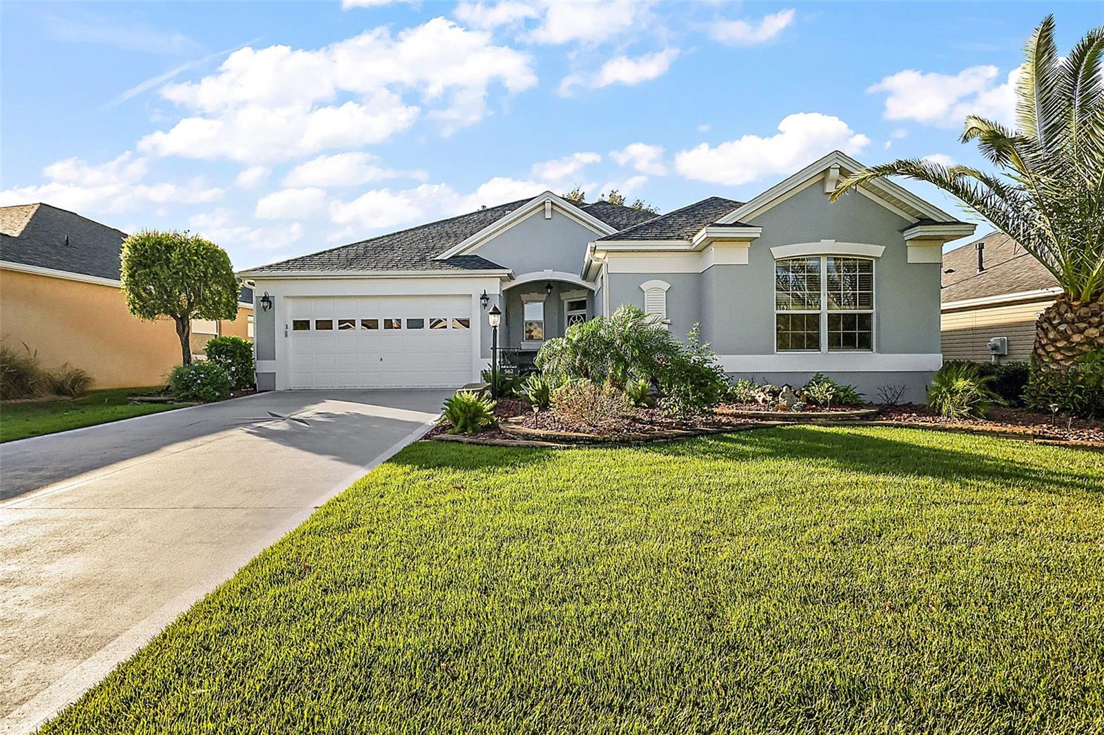 562 ALLENWOOD LOOP photo 2