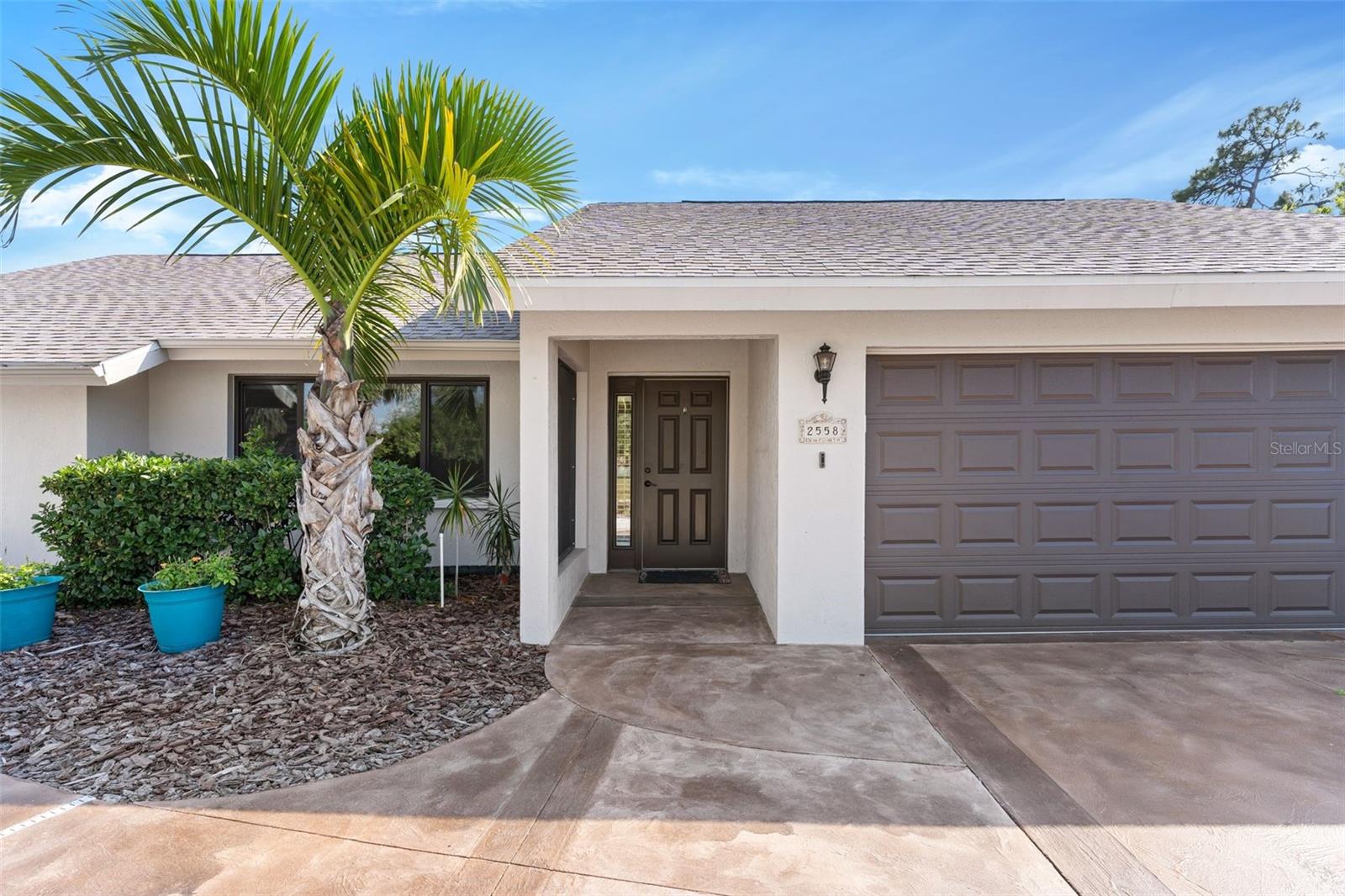 2558 OBERON RD photo 4