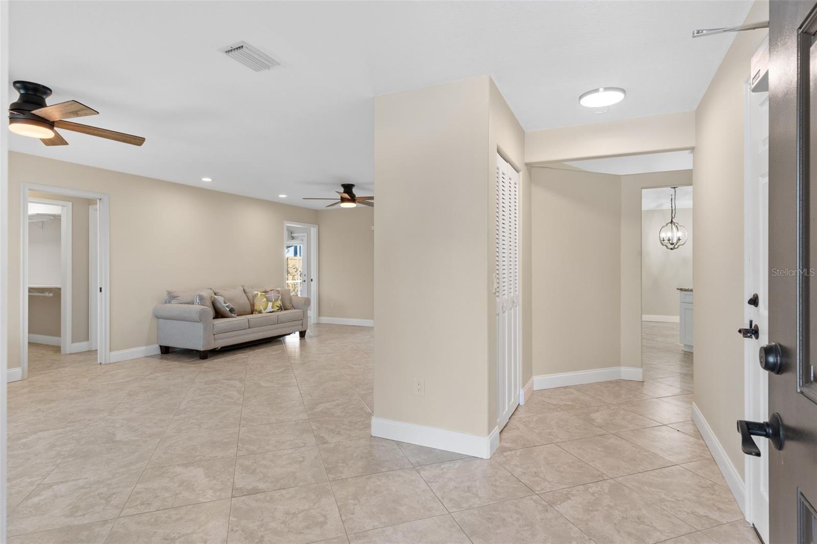 2558 OBERON RD photo 5