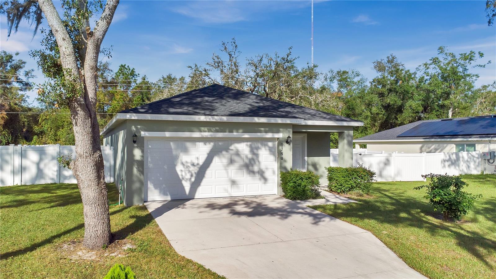 1780 GRAND OAK DR
