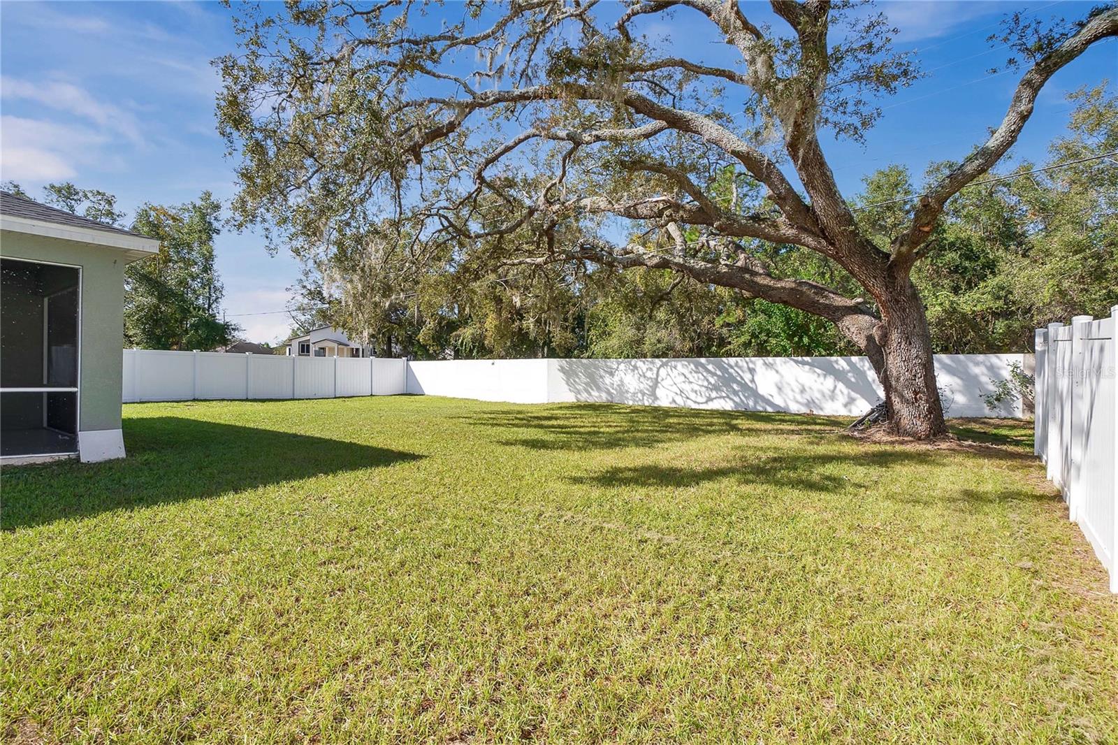 1780 GRAND OAK DR photo 3