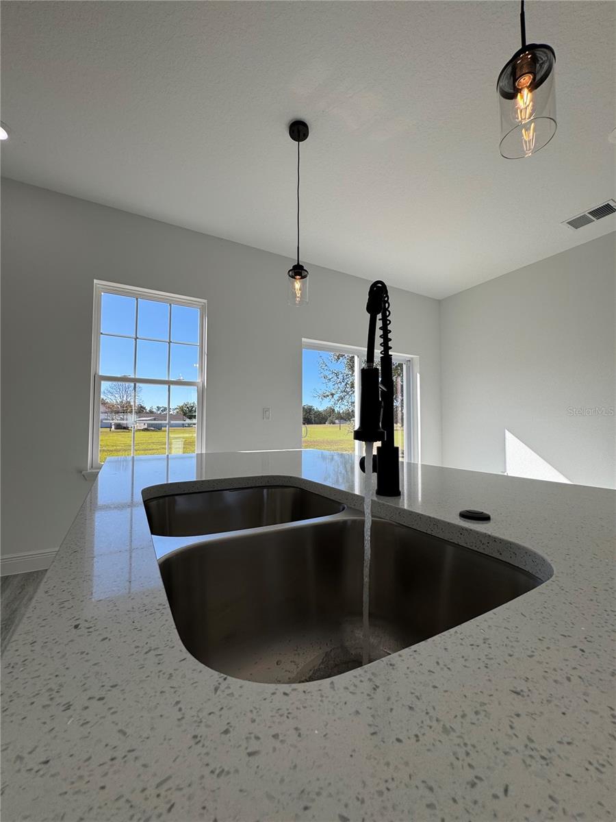 6208 SW 129 photo 5