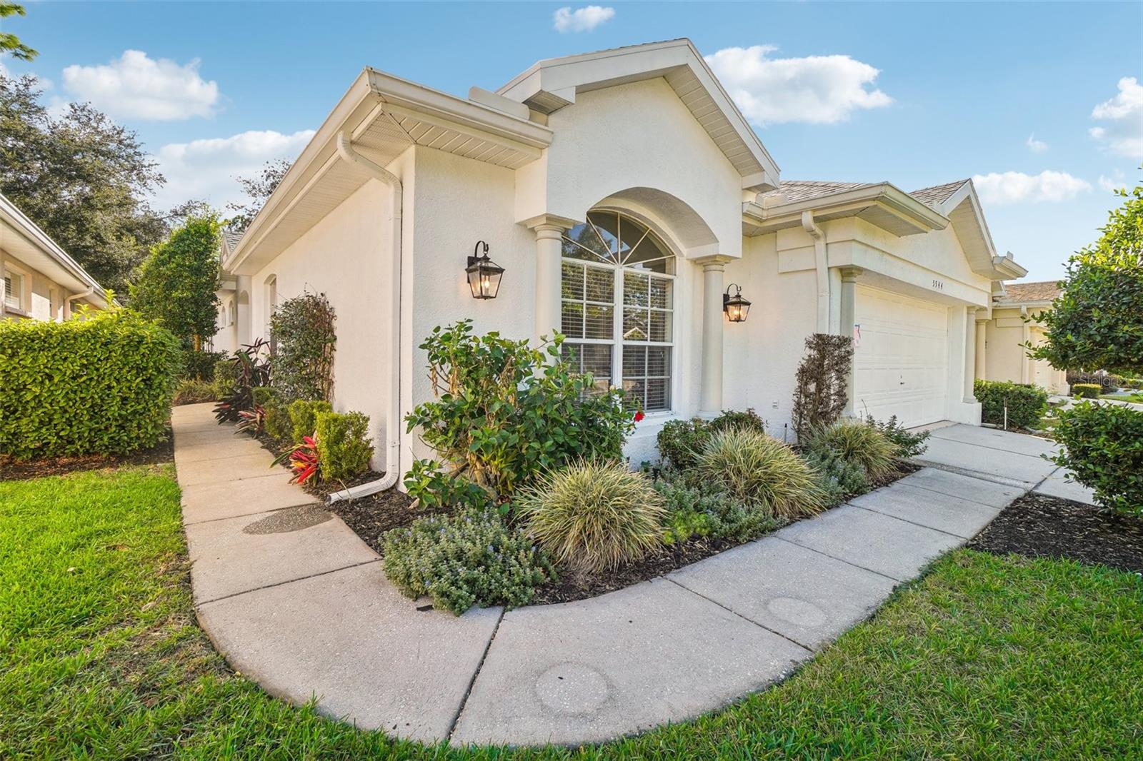 5544 LEGEND HILLS LN photo 5