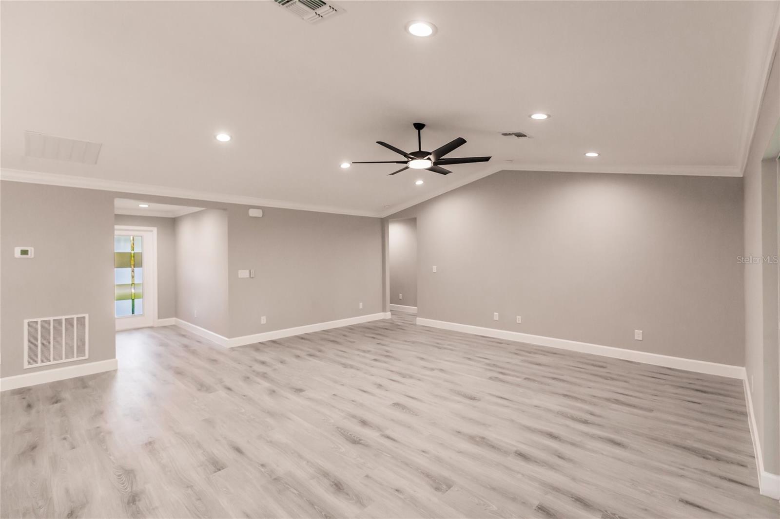 25118 ALCAZAR DR photo 3