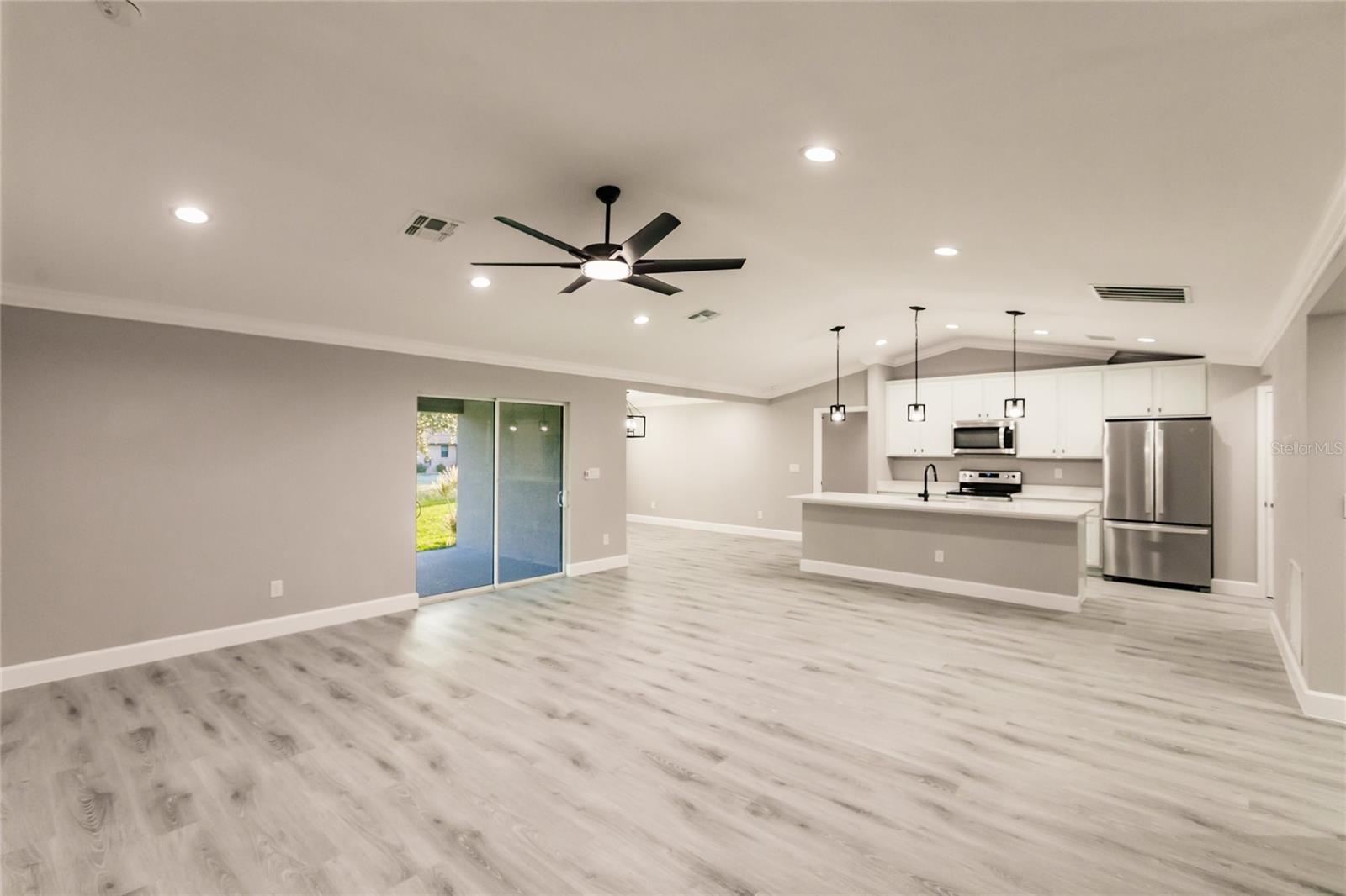 25118 ALCAZAR DR photo 4