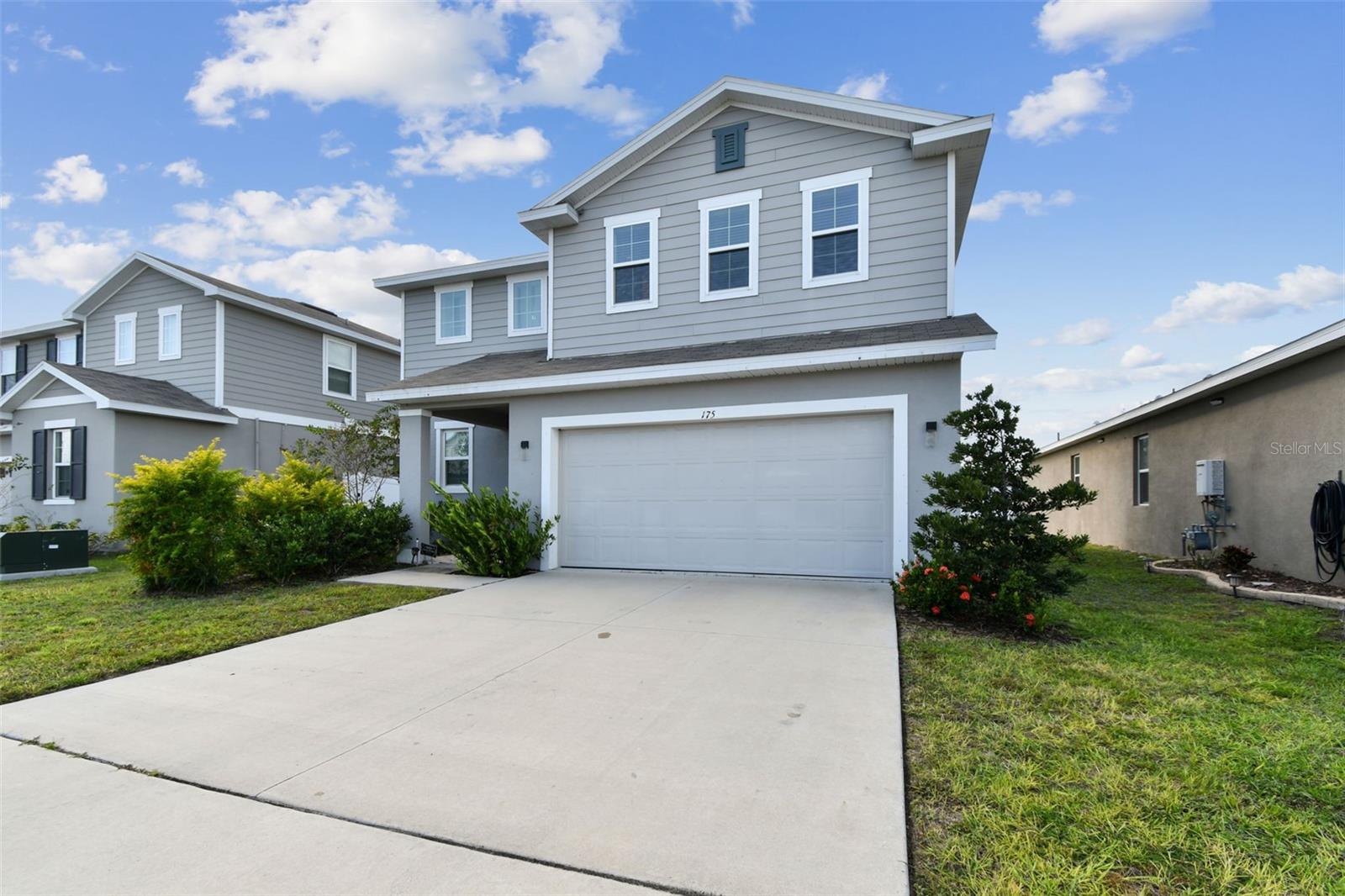 175 ARLINGTON SQUARE CT photo 2