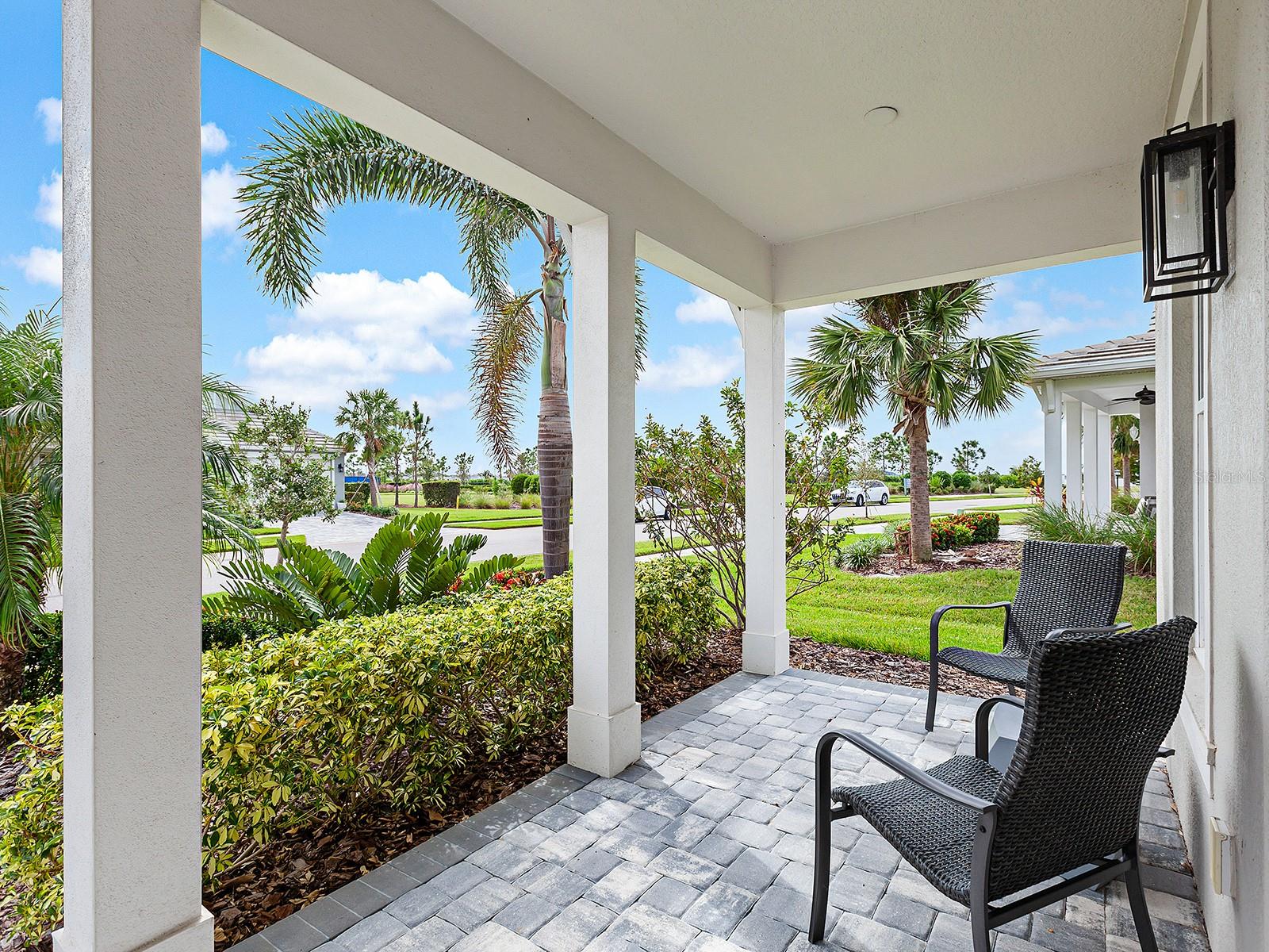 7996 SANDSTAR WAY photo 4