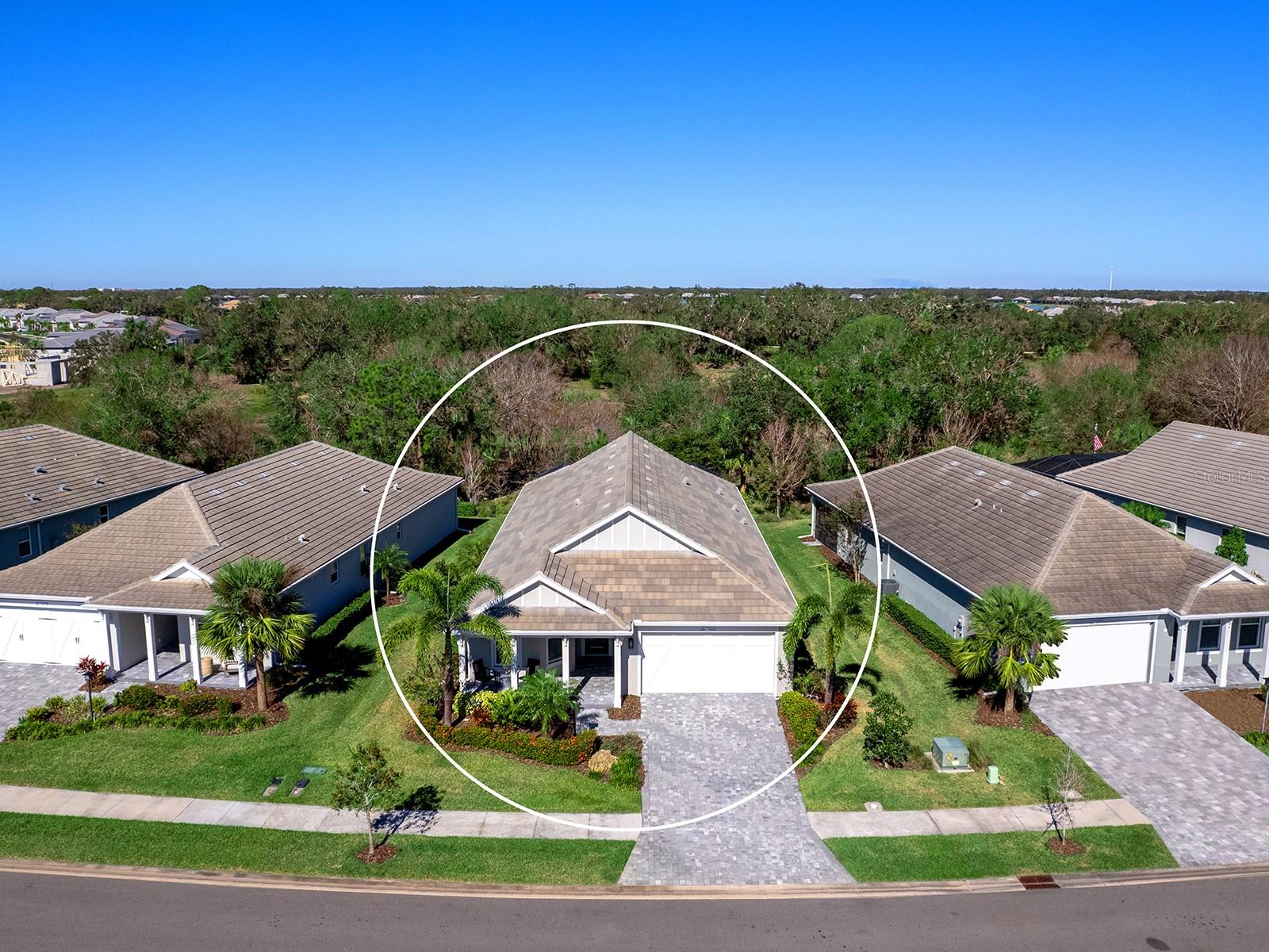 7996 SANDSTAR WAY photo 2