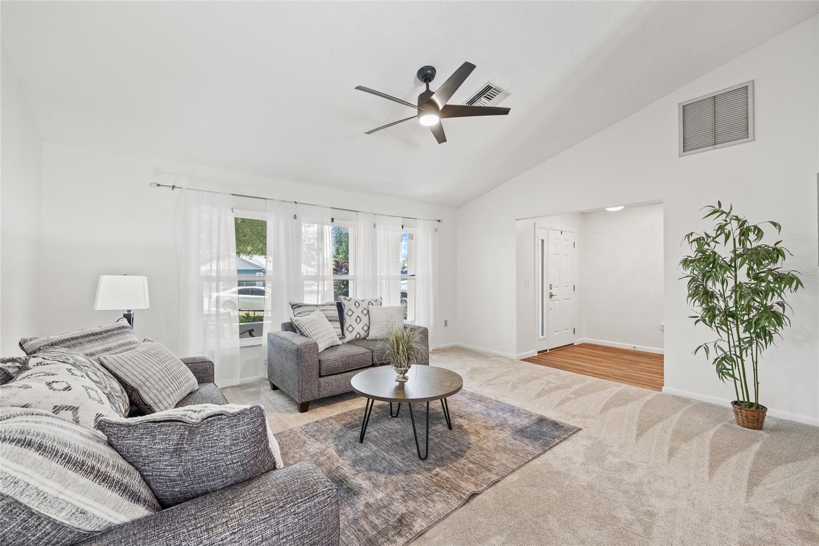 1300 CEDAR CT photo 5