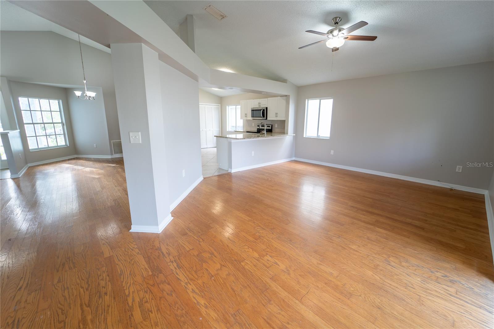 1403 WINDJAMMER PL photo 4