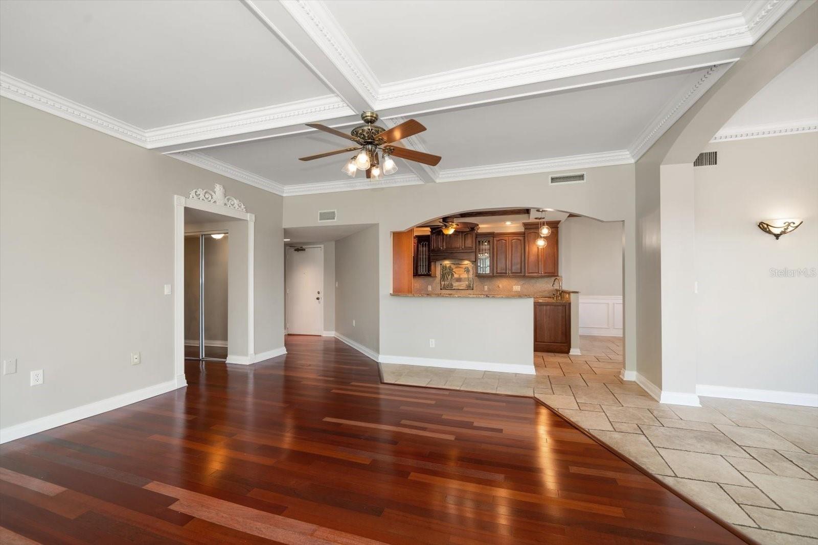 700 ISLAND WAY #106 photo 2