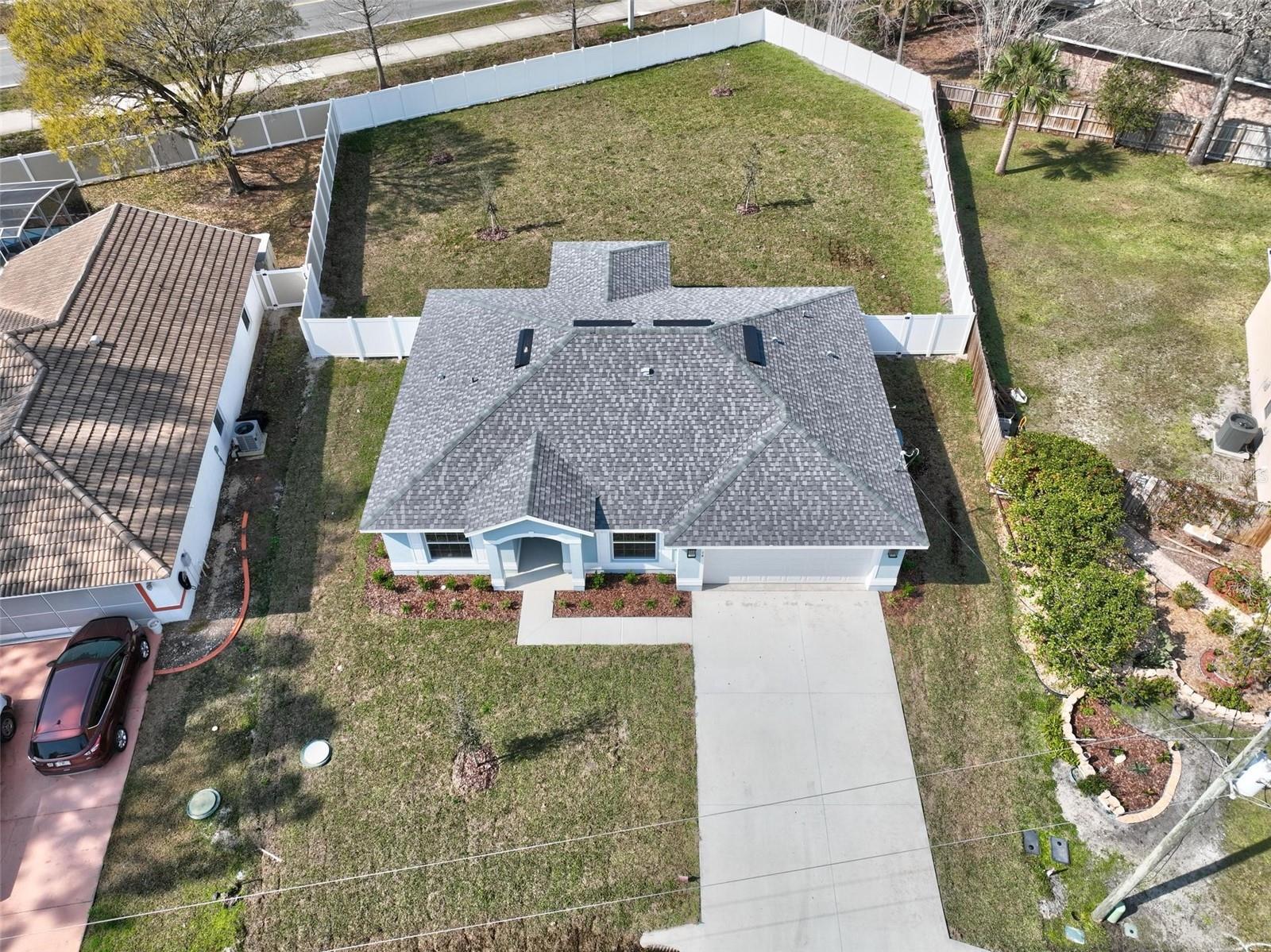 14 POPLAR DR photo 3