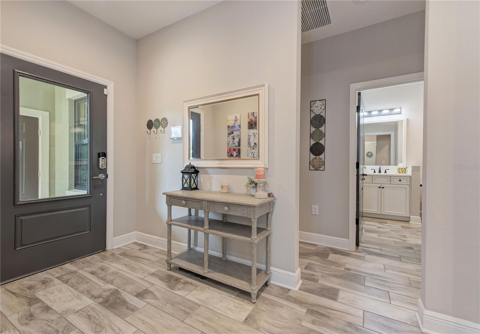 228 SAREZZO CIR photo 4