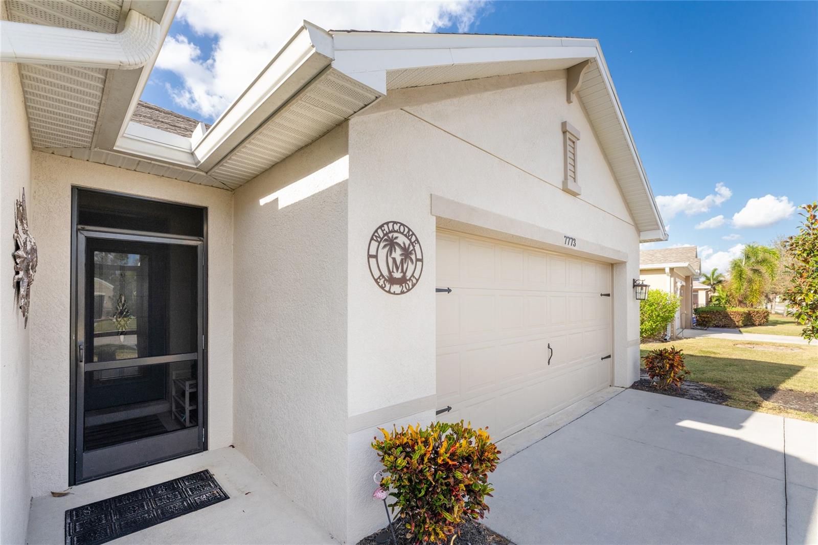 7773 MIKASA DR photo 2