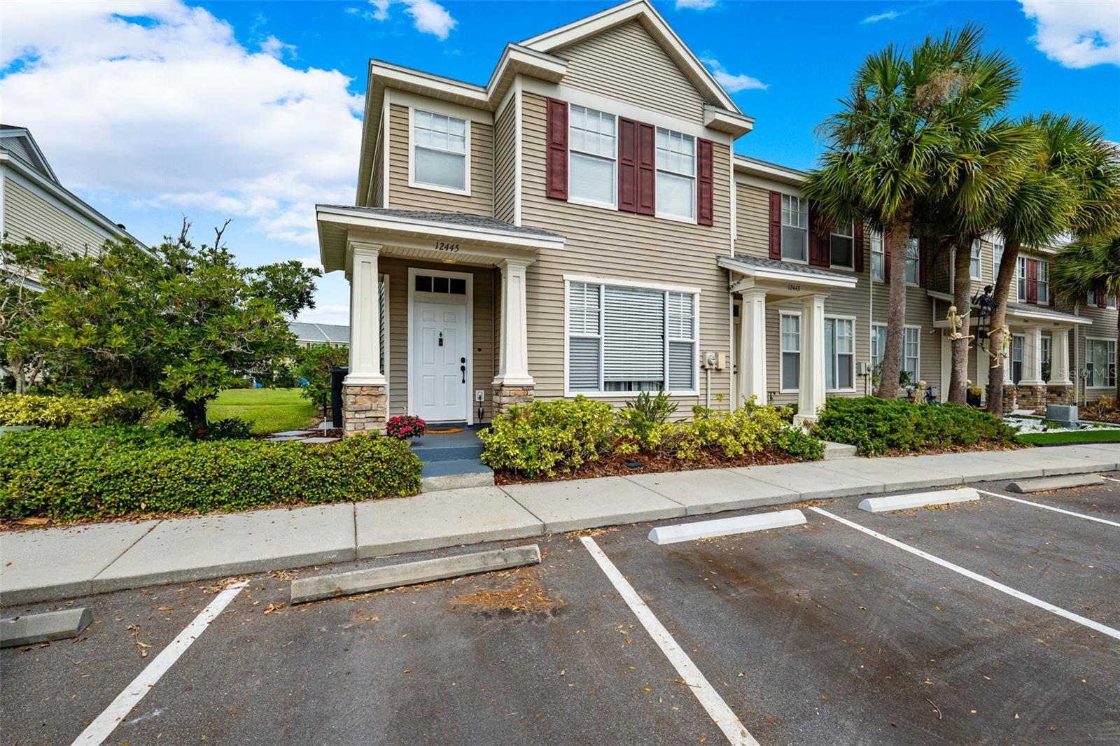 12445 COUNTRY WHITE CIR — home for sale