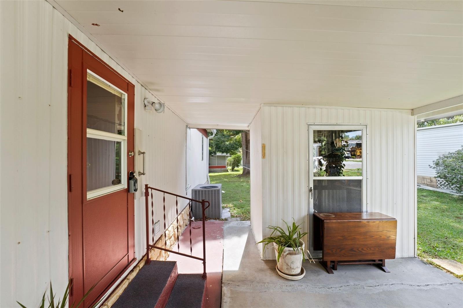 2060 LAMPLIGHT CIR photo 5