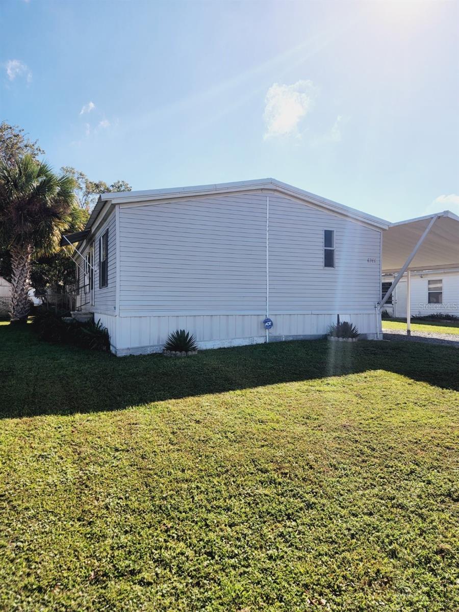 6246 MIDLAND ST photo 2