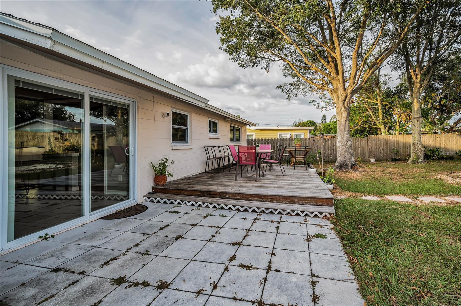 1619 COPPERTREE DR photo 2