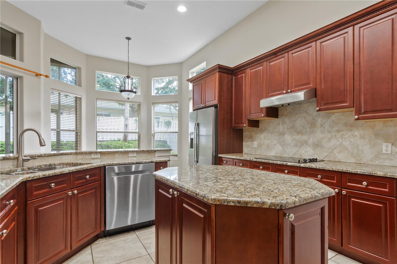 7014 PHILLIPS COVE CT #27 photo 3