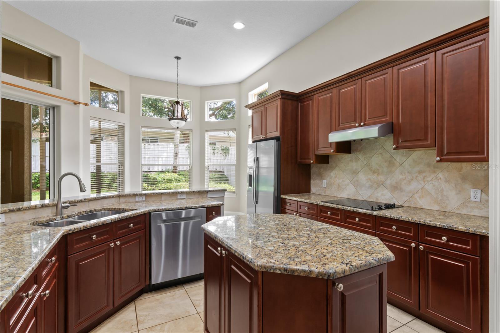 7014 PHILLIPS COVE CT #27 photo 4