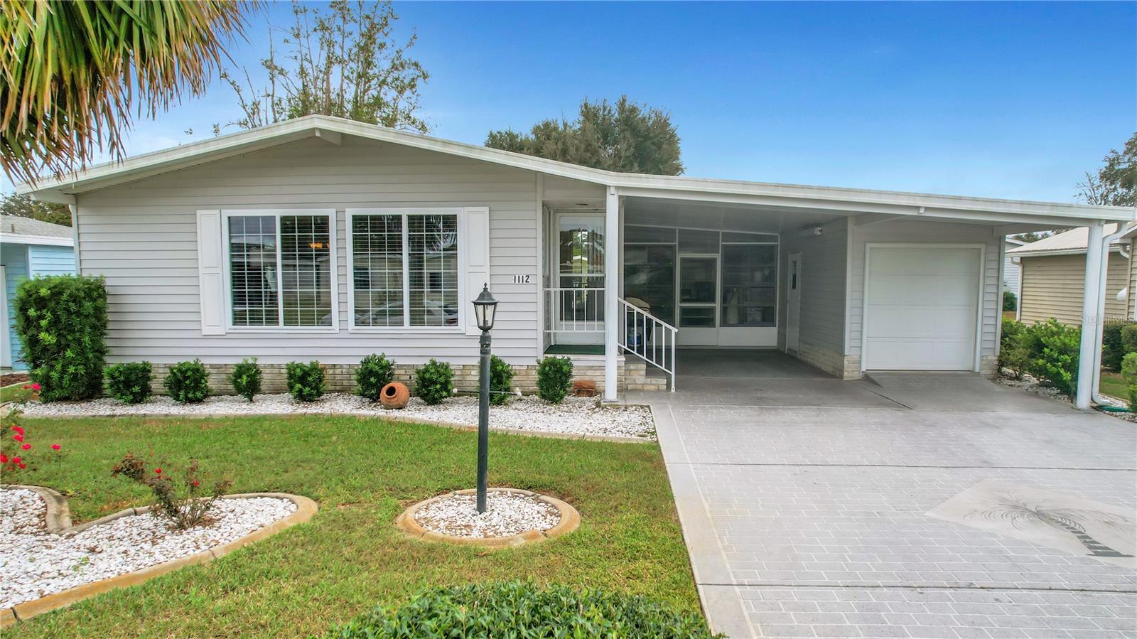 1112 PARADISE DR photo 2