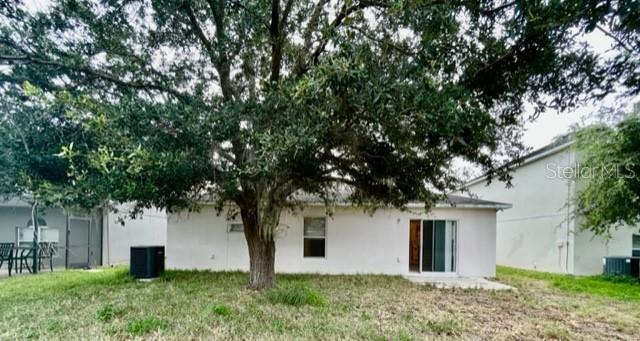 115 JEFFERSON BLVD photo 2