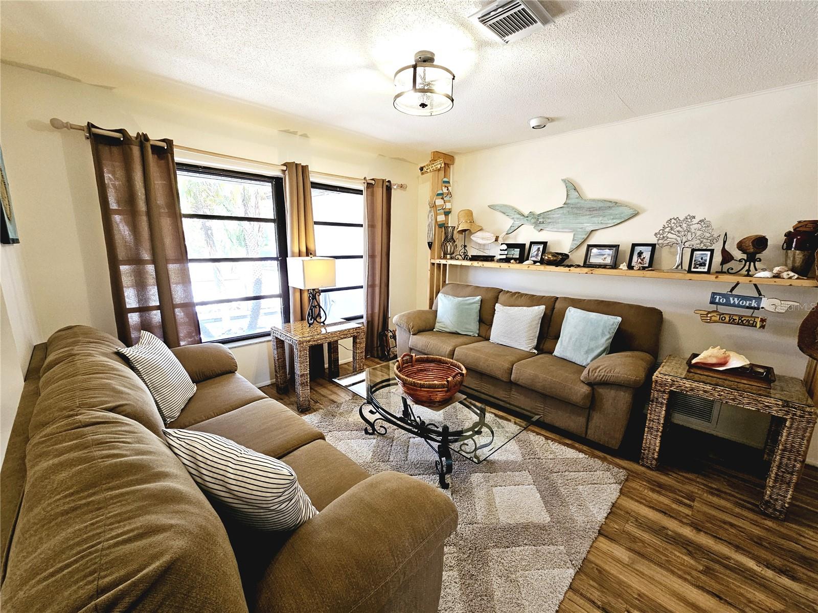 2411 BELLE RD photo 4