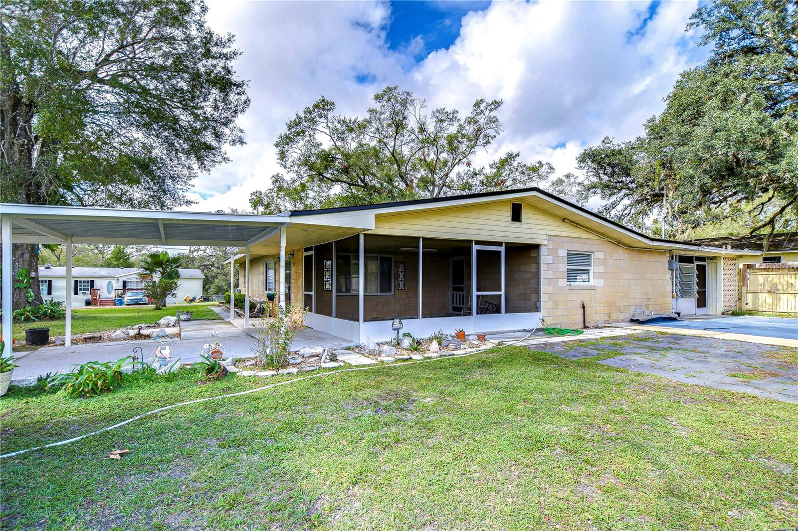 33137 CERCELIA RD photo 2
