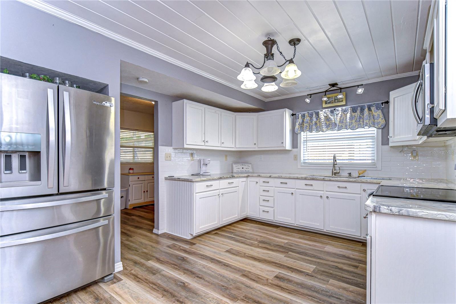 33137 CERCELIA RD photo 4