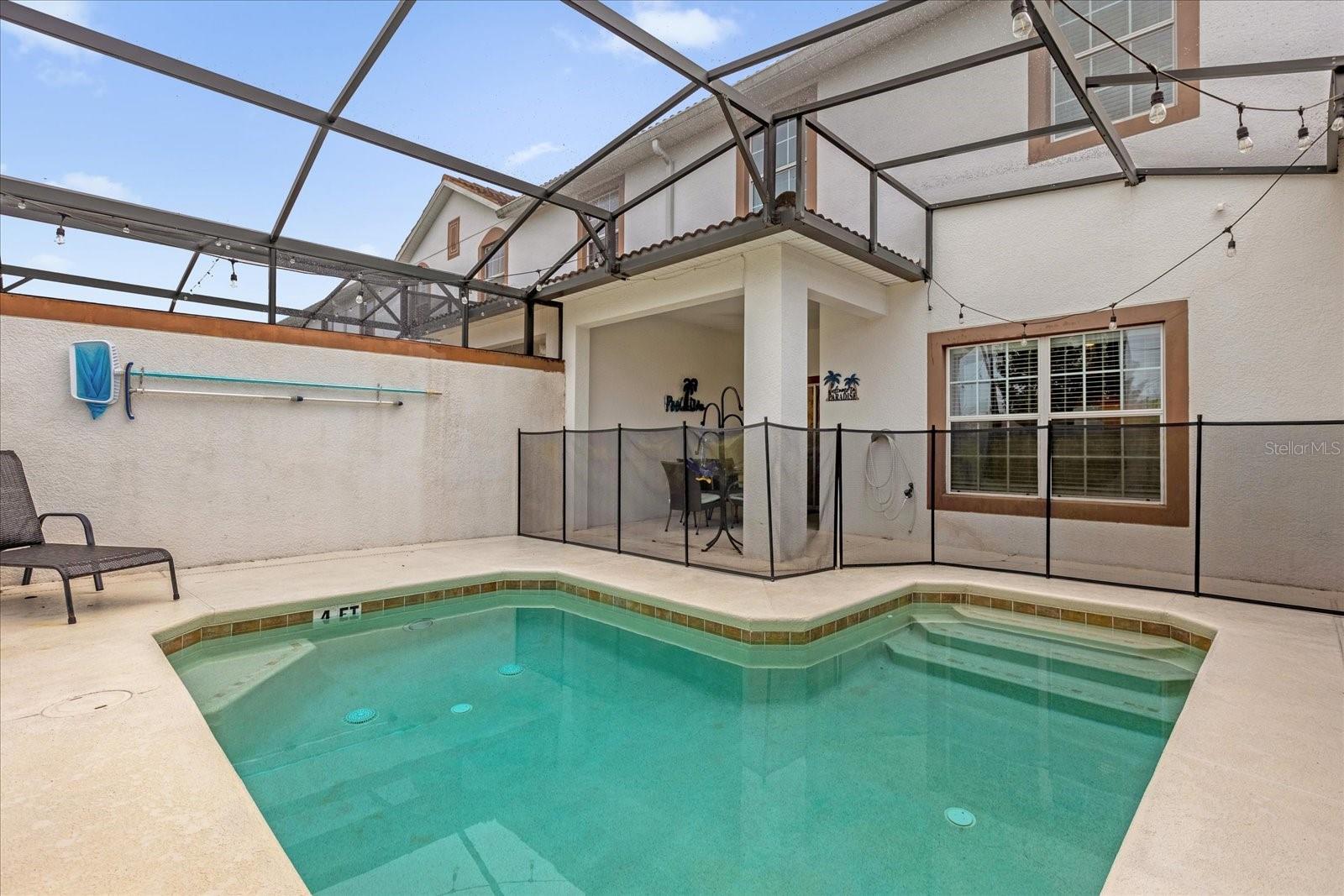 4847 CLOCK TOWER DR photo 2