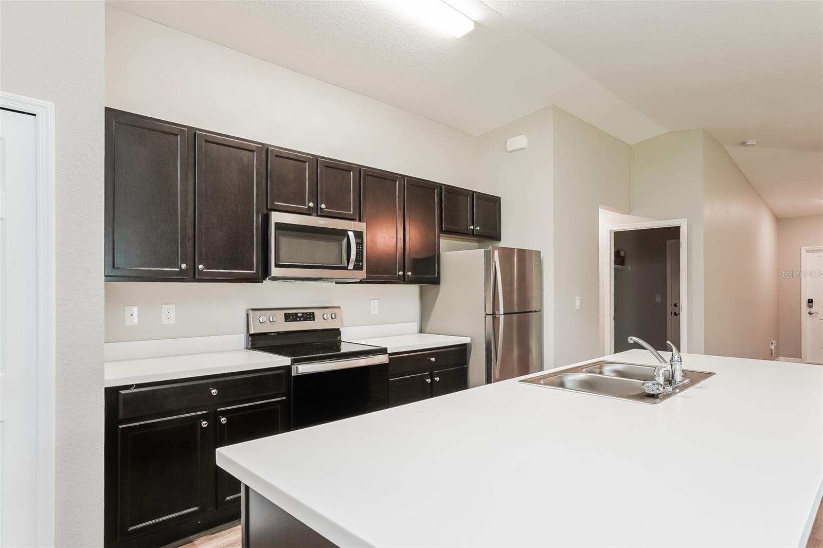 248 RAVENSWOOD BLVD photo 5