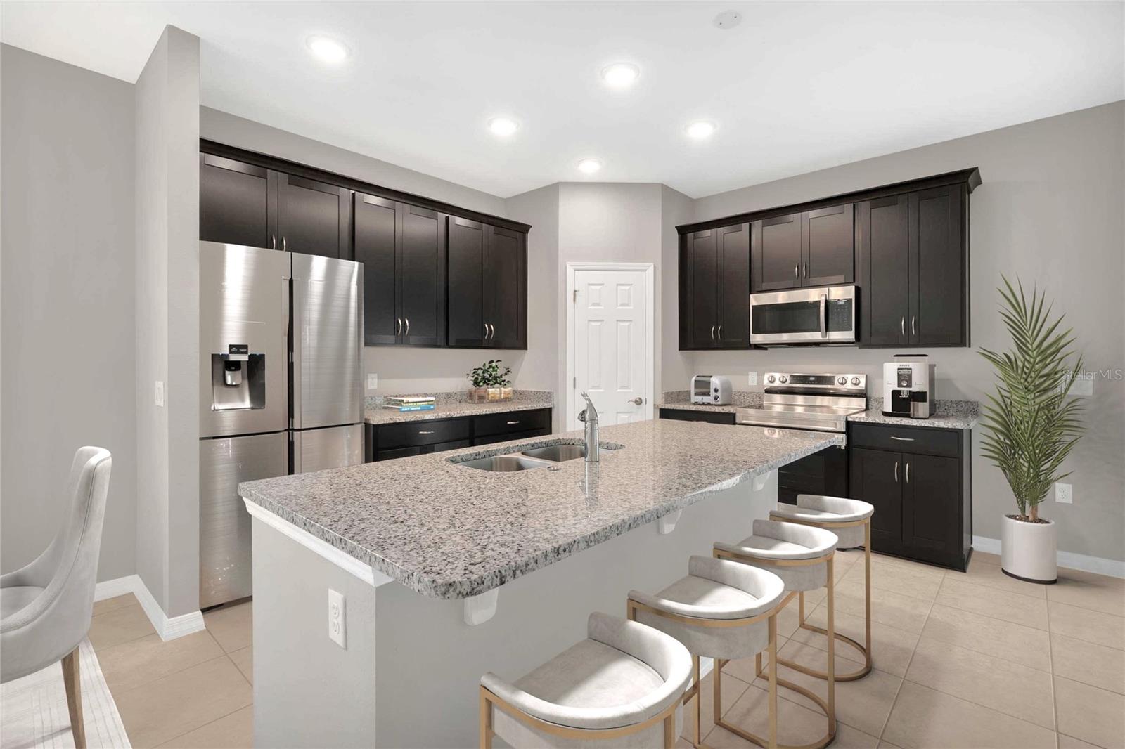 33295 COUNTRY HOUSE DR photo 4