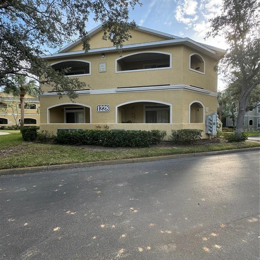 1228 S MISSOURI AVE #609 photo 2