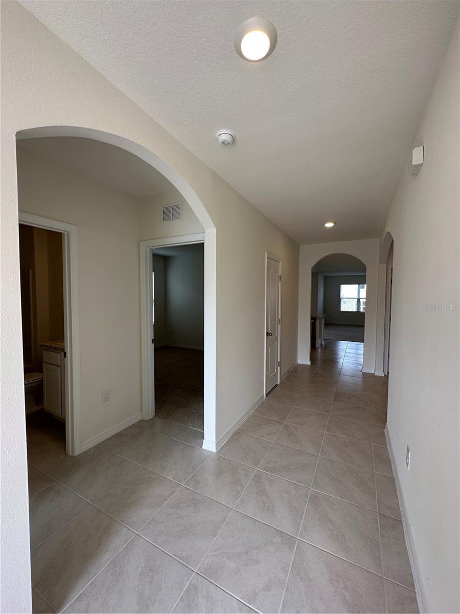 455 BOARDWALK AVE photo 3