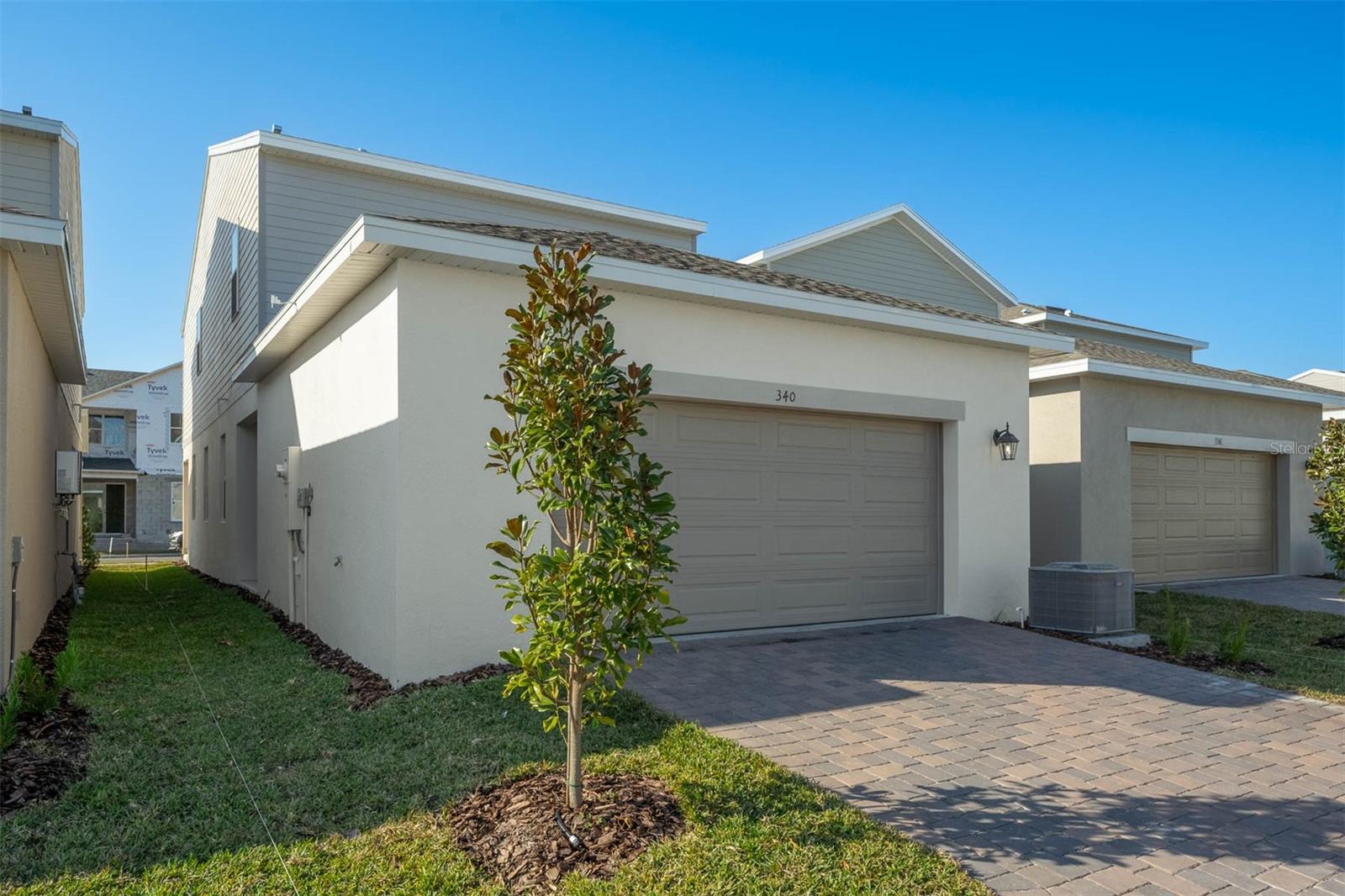 340 BELMOND DR photo 2