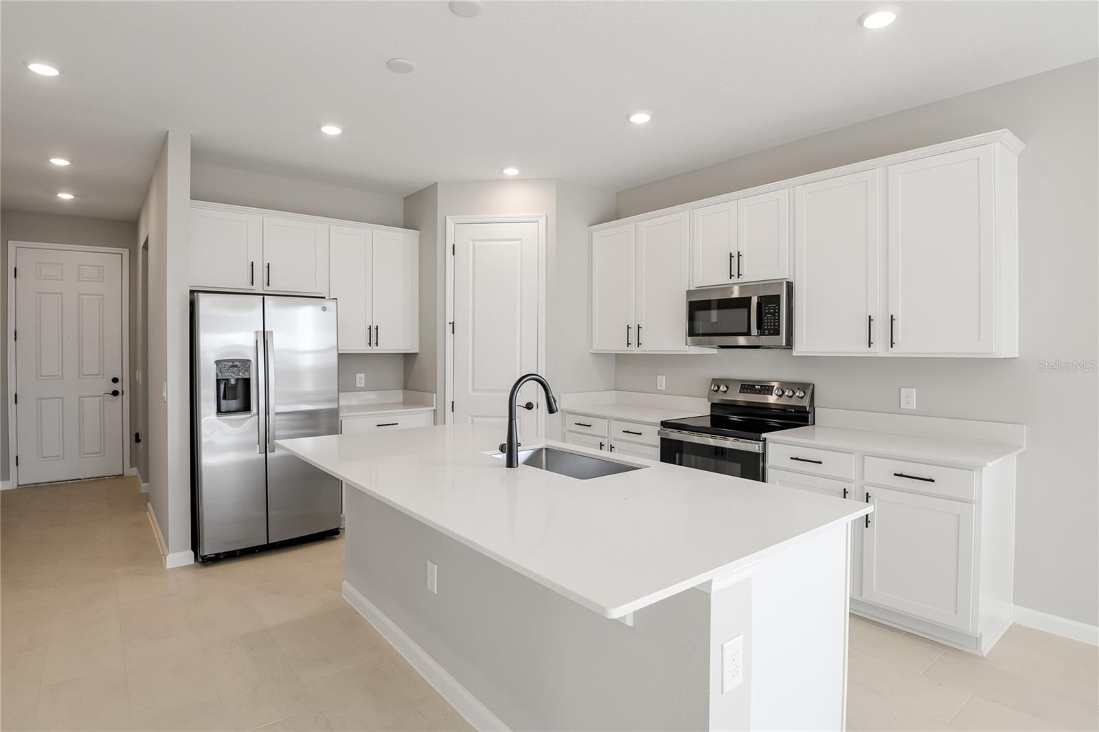 5422 CATMINT DR photo 3