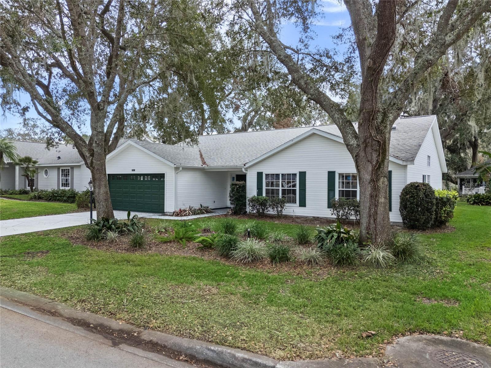 25813 GLEN EAGLE DR photo 2