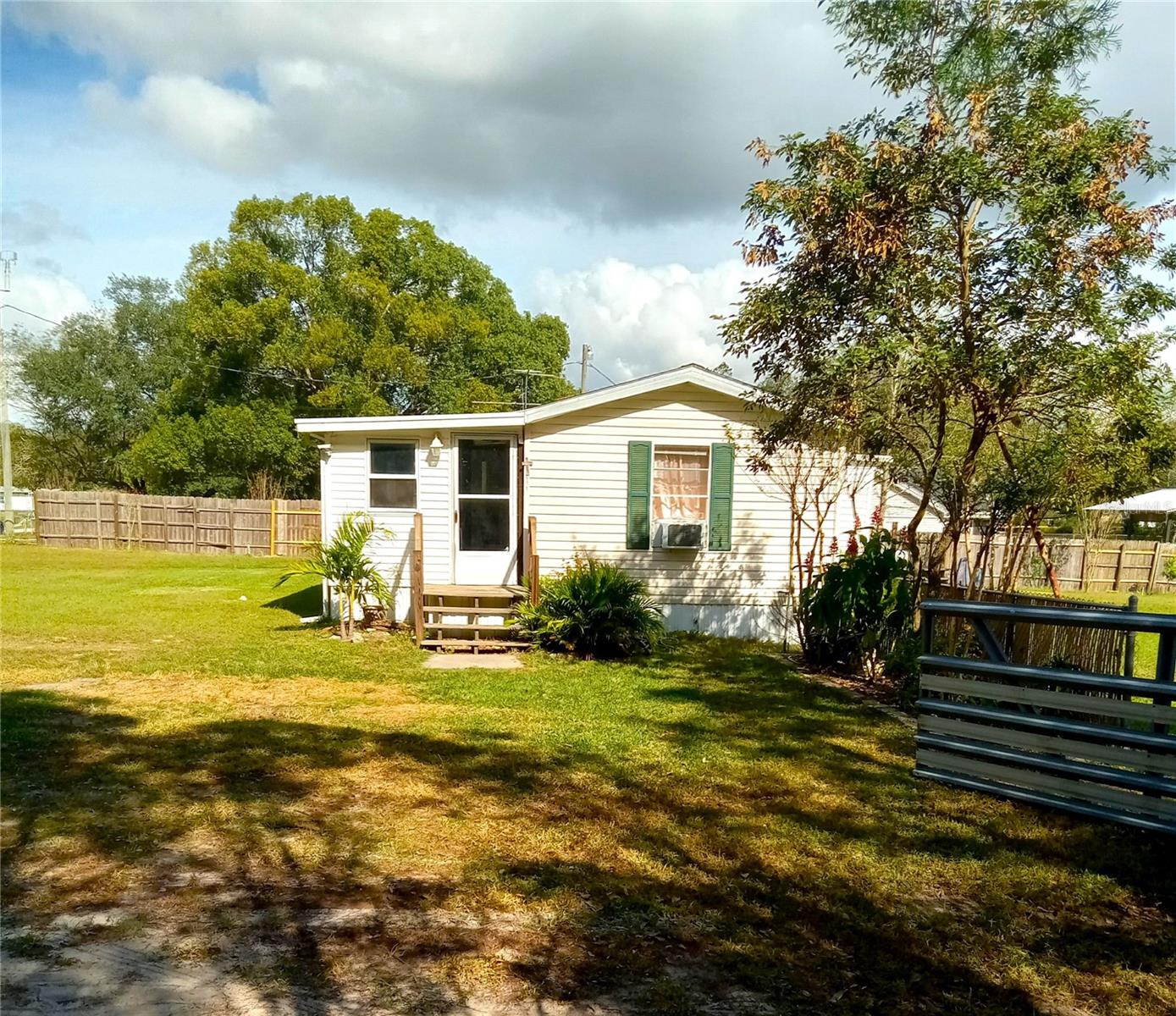 8040 HAMSTER DR photo 5
