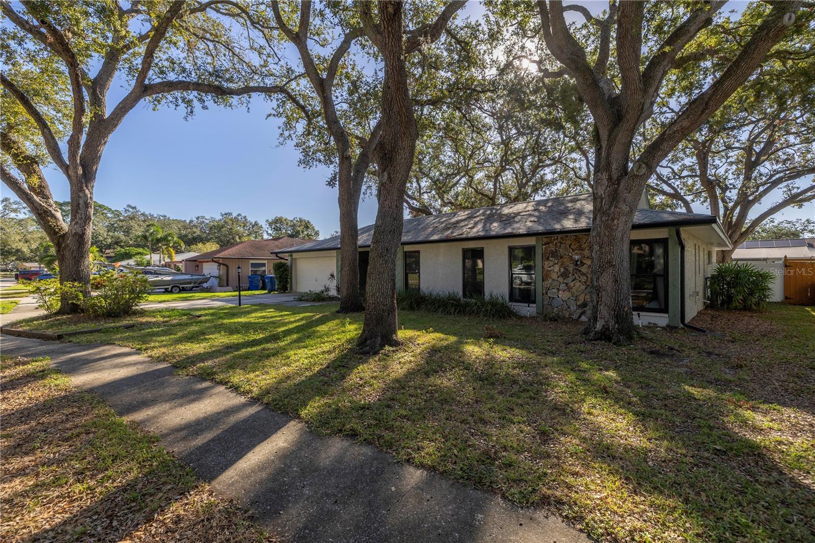 2227 WILLOWBROOK DR photo 4